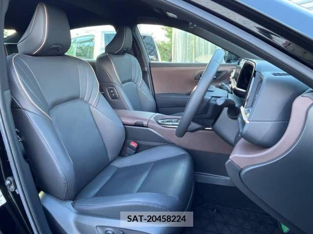 Toyota CROWN 2023-08 396125-8