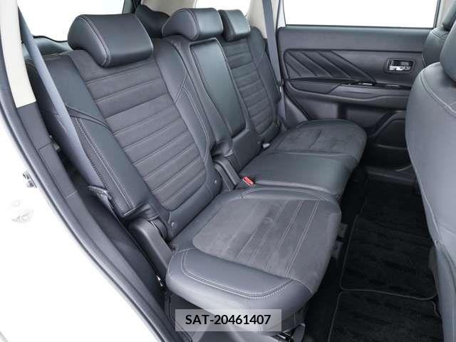 Mitsubishi OUTLANDER PHEV 2020-02 281129-6