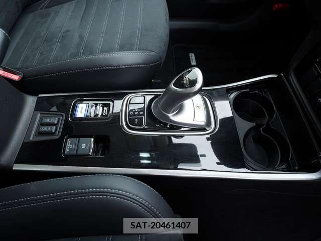 Mitsubishi OUTLANDER PHEV 2020-02 281129-12