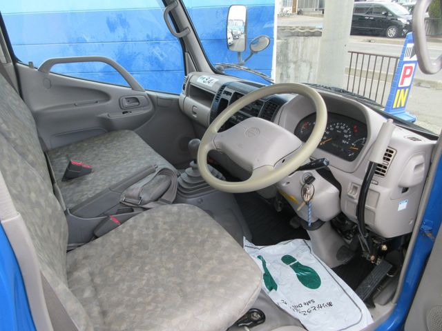 Hino DUTRO 2004-11 20966-1