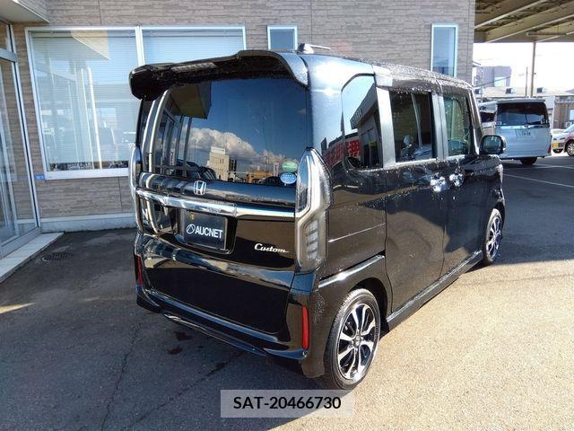 Honda N BOX CUSTOM 2020-04 216947-1