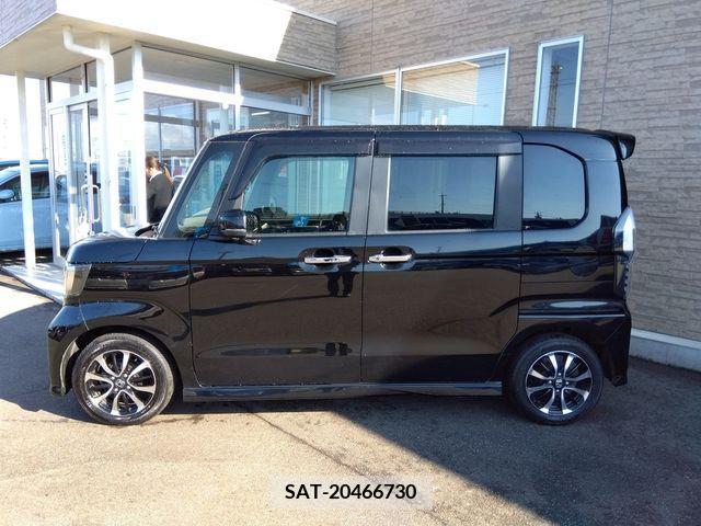 Honda N BOX CUSTOM 2020-04 216947-3
