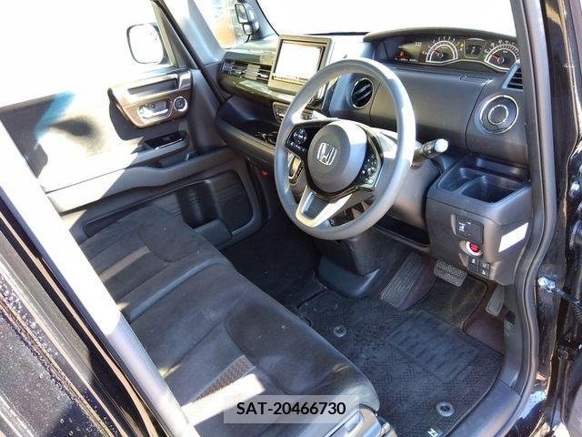 Honda N BOX CUSTOM 2020-04 216947-5