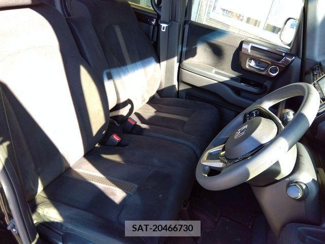 Honda N BOX CUSTOM 2020-04 216947-6