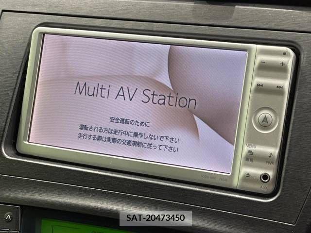 Toyota PRIUS 2010-10 282184-3