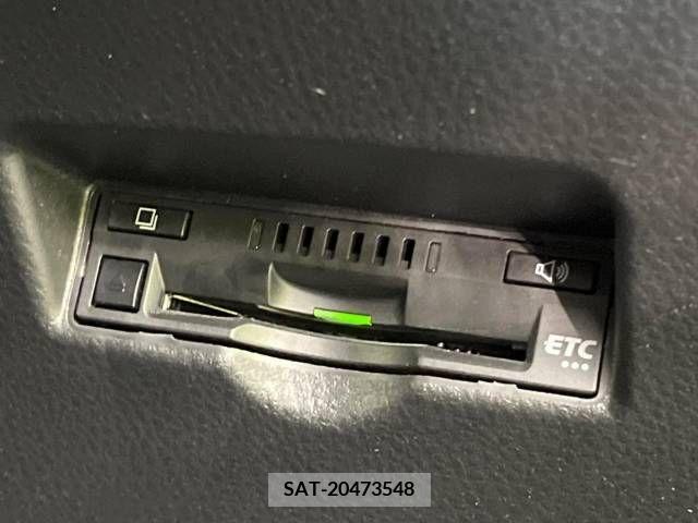 Toyota C-HR 2017-06 264169-6