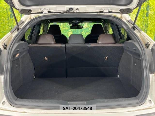 Toyota C-HR 2017-06 264169-10