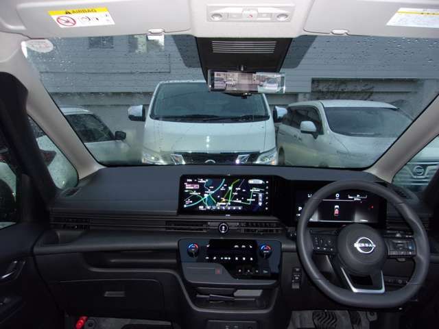 Nissan SERENA 2023-03 182899-2