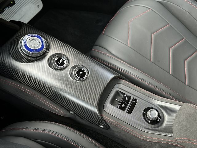 Maserati MC20 2022-03 3663-6
