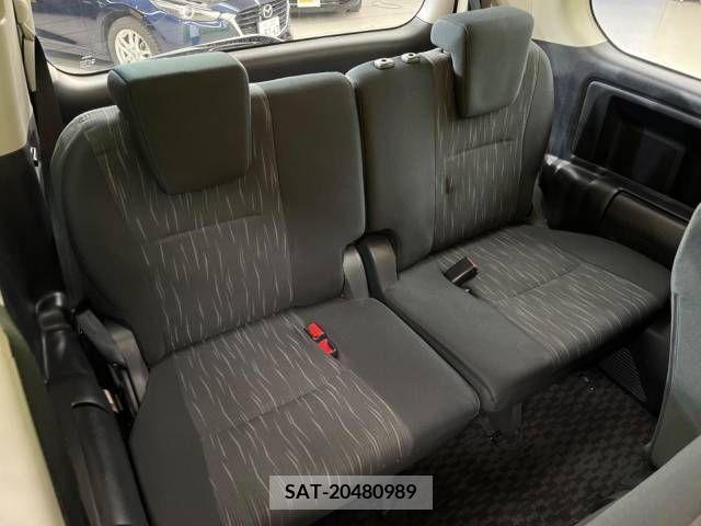 Toyota VOXY 2012-09 221489-9