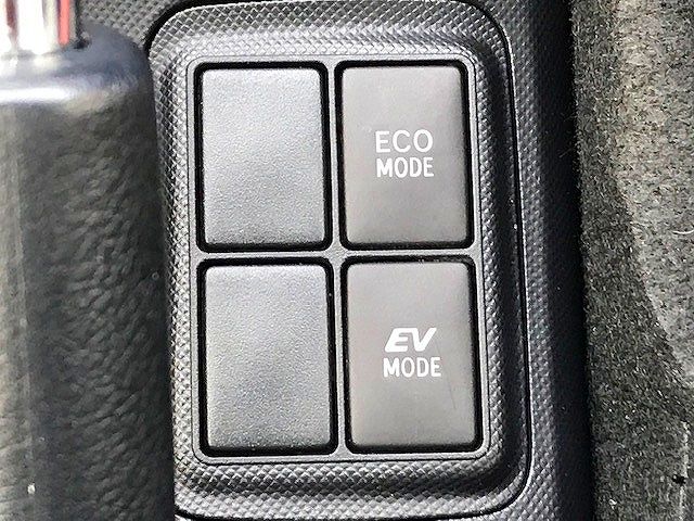 Toyota AQUA 2014-09 186139-15