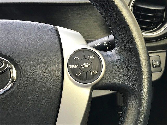 Toyota AQUA 2014-09 186139-11