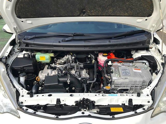 Toyota AQUA 2014-09 186139-27