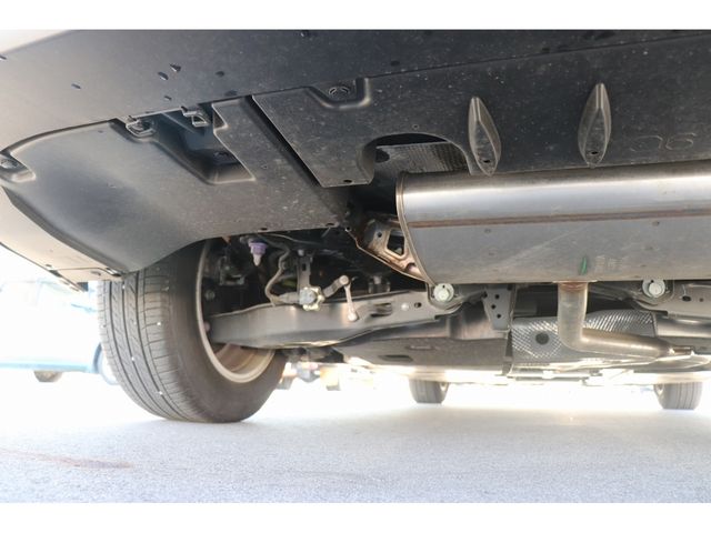 Toyota PRIUS 2020-08 27091-8