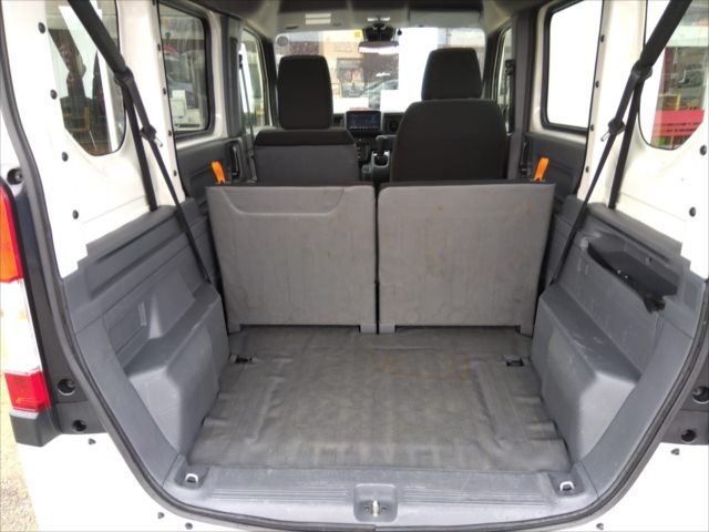 Honda N-VAN 2018-10 27057-3