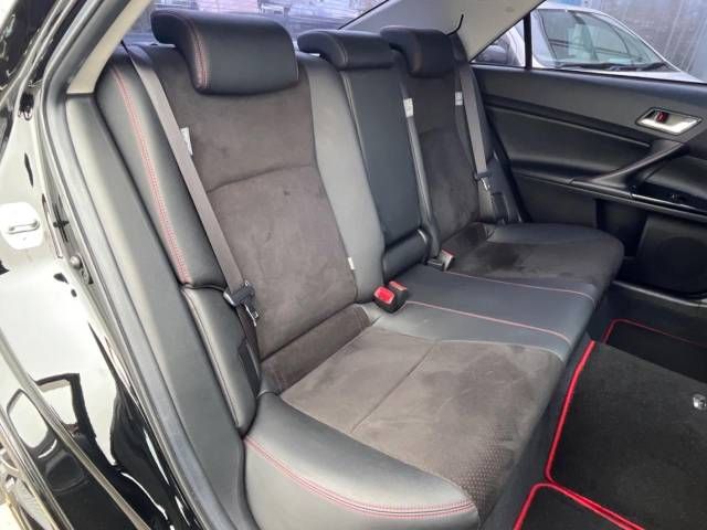 Toyota MARK X 2013-02 196037-10