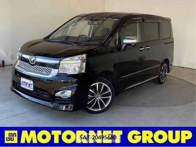 Toyota VOXY 2013-08 370416-0
