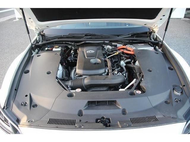Toyota CROWN SEDAN 2018-10 20337-18