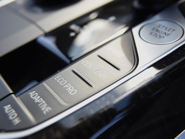 Bmw 3 SERIES 2021-08 11544-13