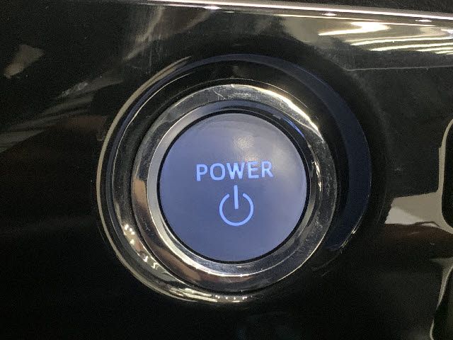Toyota PRIUS 2016-03 180651-10