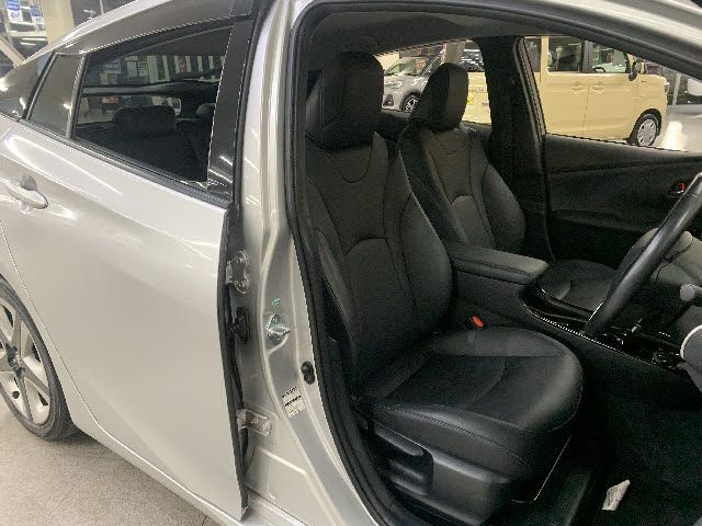 Toyota PRIUS 2016-03 180651-9