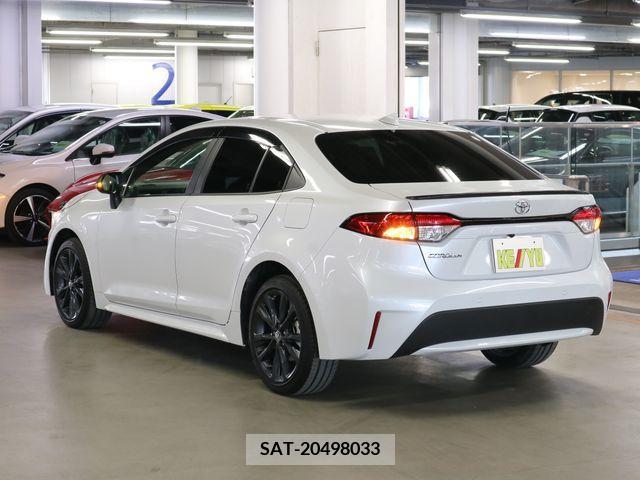 Toyota COROLLA SEDAN 2022-12 374584-6