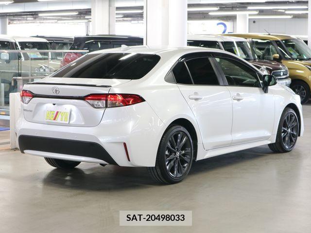 Toyota COROLLA SEDAN 2022-12 374584-1