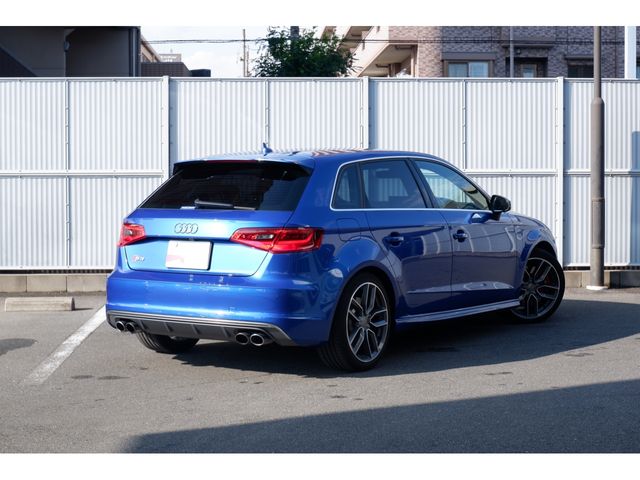 Audi S3 2016-10 181859-7