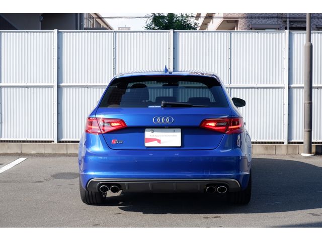Audi S3 2016-10 181859-3