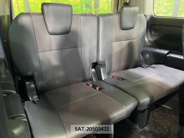 Toyota ESQUIRE 2015-04 374017-10