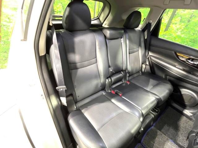 Nissan X-TRAIL 2018-02 20717-9