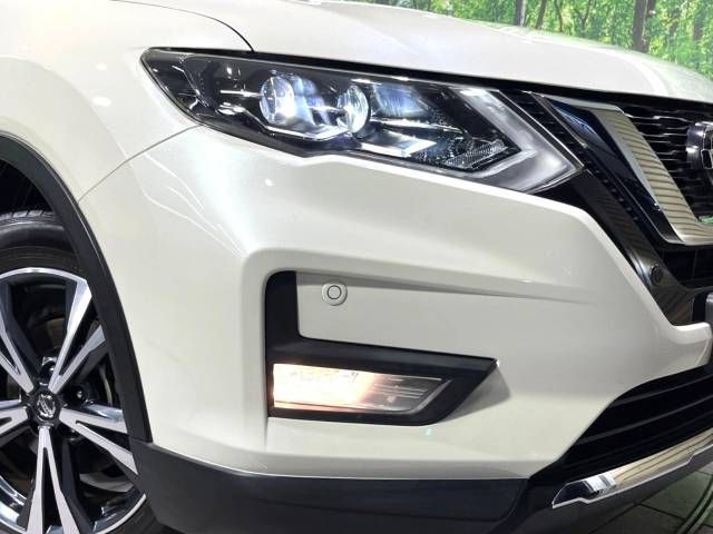 Nissan X-TRAIL 2018-02 20717-12