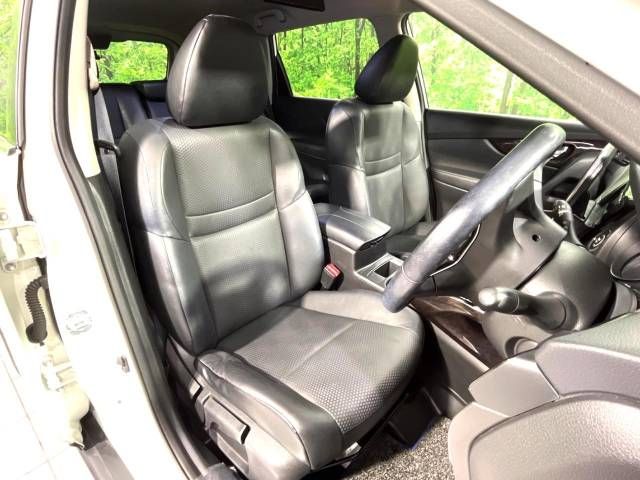 Nissan X-TRAIL 2018-02 20717-8