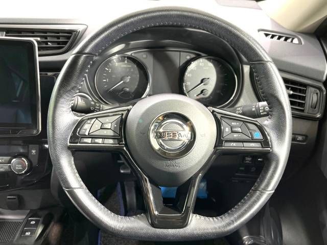 Nissan X-TRAIL 2018-02 20717-11