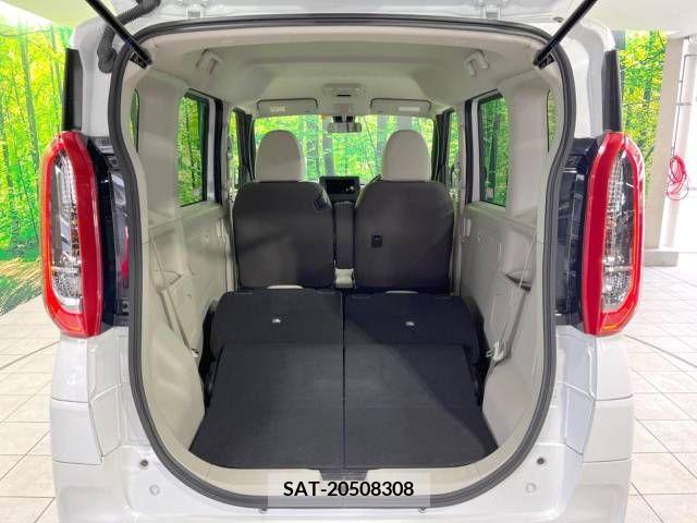 Nissan ROOX 2022-10 216004-10