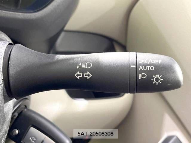 Nissan ROOX 2022-10 216004-5