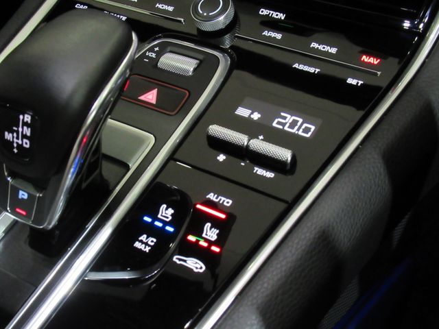 Porsche PANAMERA 2019-12 16670-15