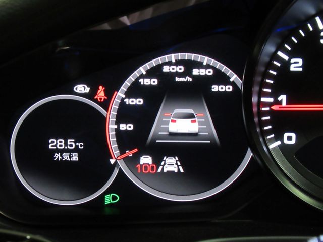Porsche PANAMERA 2019-12 16670-13
