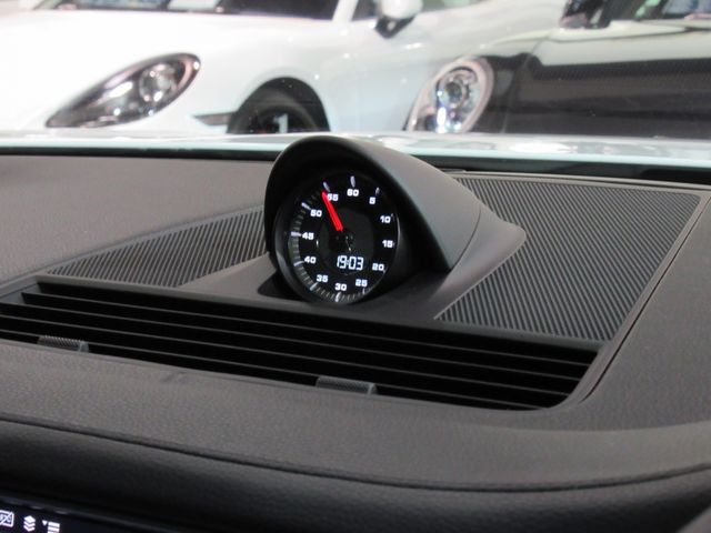 Porsche PANAMERA 2019-12 16670-10