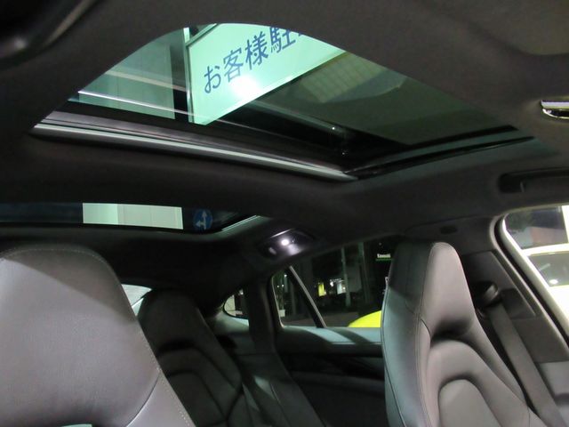 Porsche PANAMERA 2019-12 16670-8
