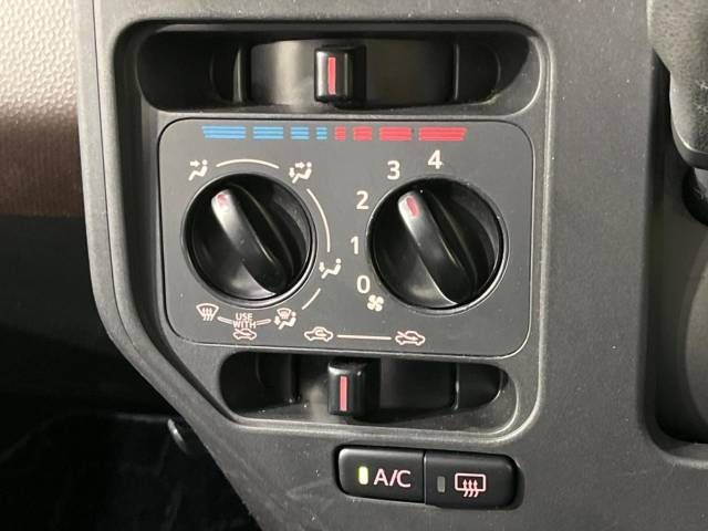 Toyota ROOMY 2019-04 191156-7