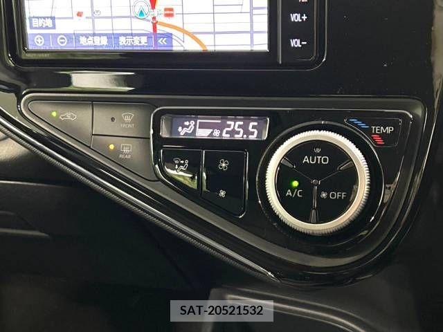 Toyota AQUA 2019-01 314359-7