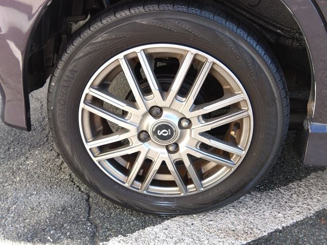 Nissan ROOX 2010-07 24914-6