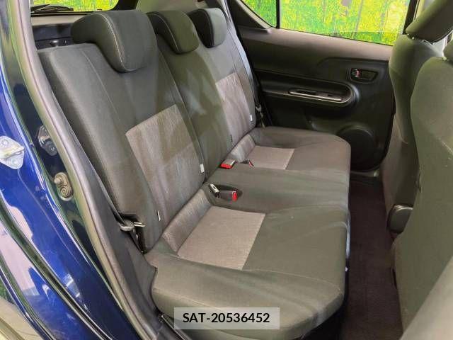 Toyota AQUA 2019-10 423713-9