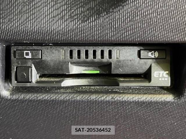 Toyota AQUA 2019-10 423713-5
