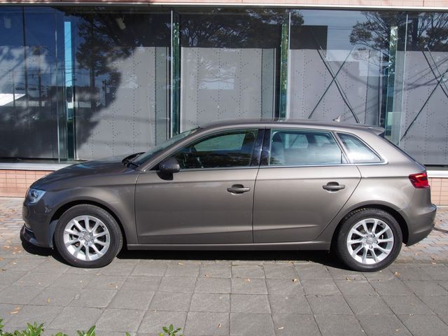 Audi A3 2016-04 193112-17