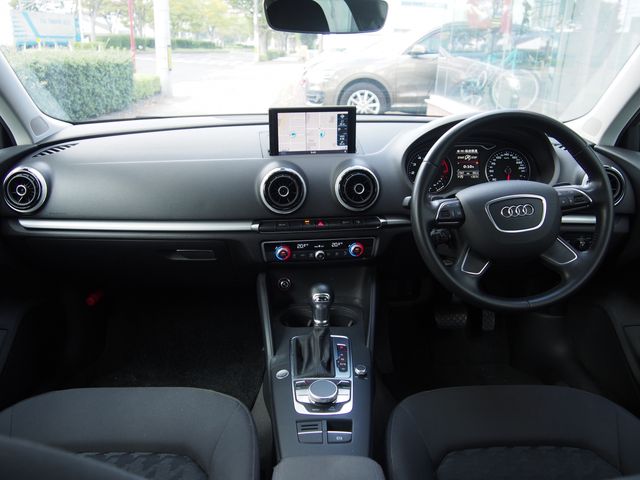 Audi A3 2016-04 193112-1