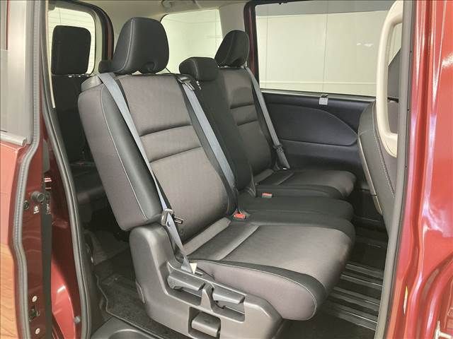 Nissan SERENA 2016-12 17795-12
