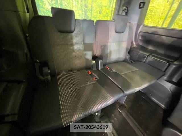 Toyota VOXY 2017-09 350459-10