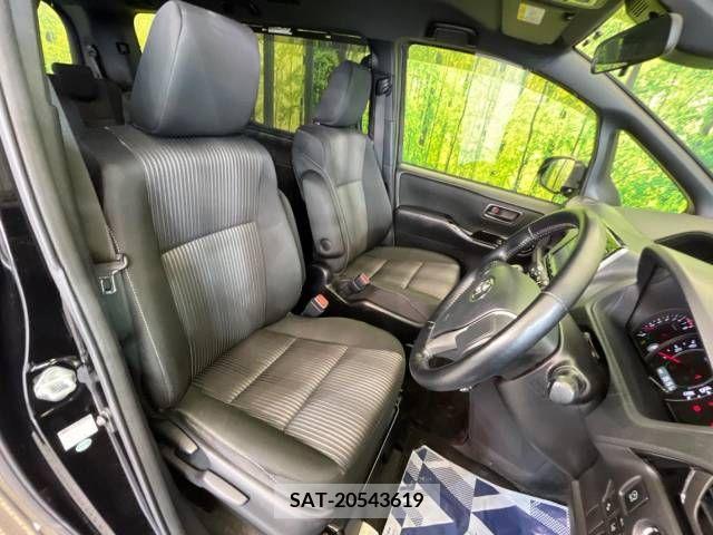 Toyota VOXY 2017-09 350459-8